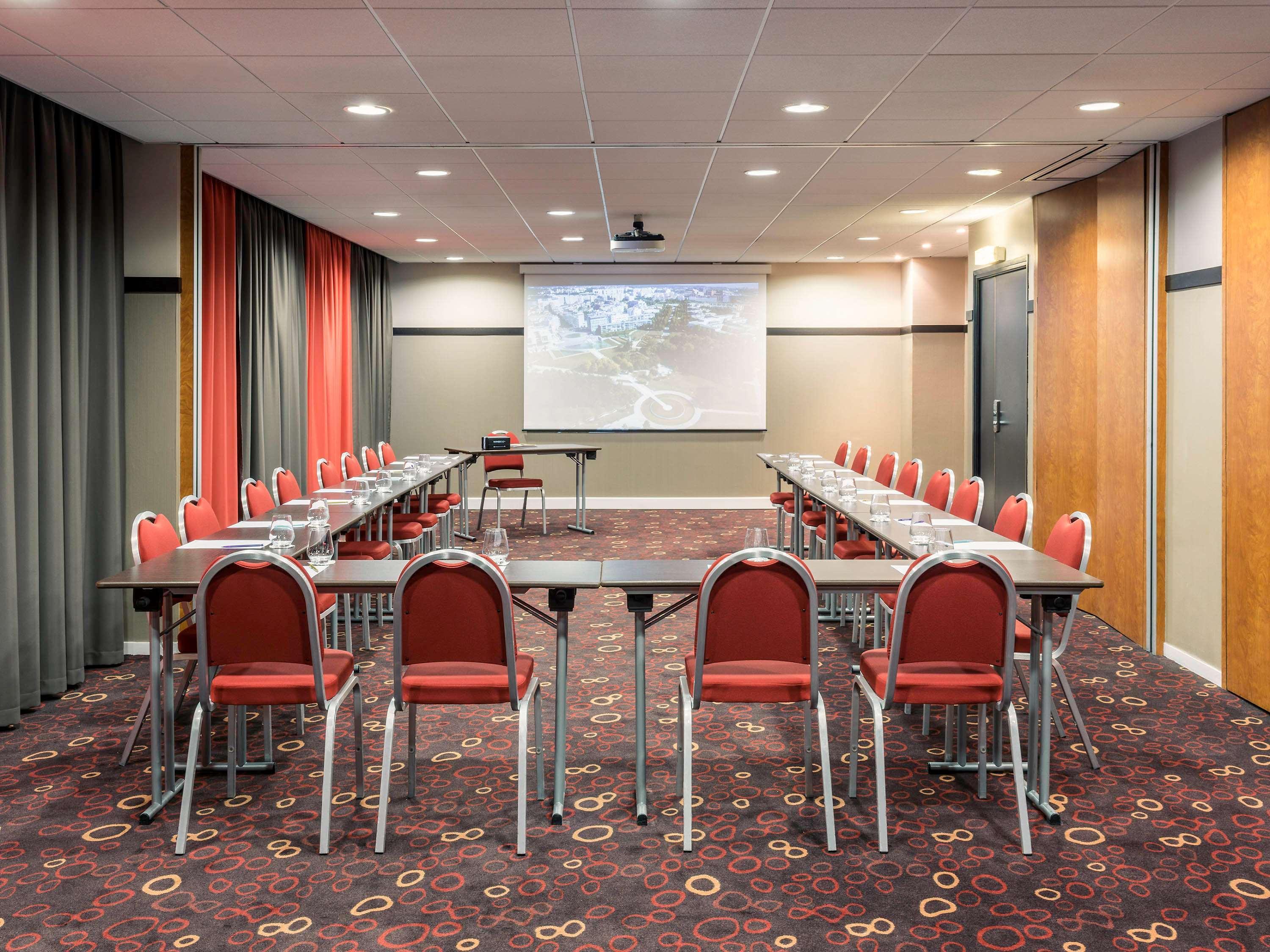 Saint-quentin-en-yvelines Centre Gare Montigny-le-Bretonneux